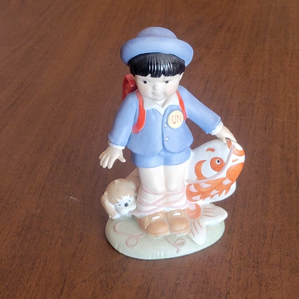 Vintage The United Nations UN Children Taro from Japan 1978 Porcelain